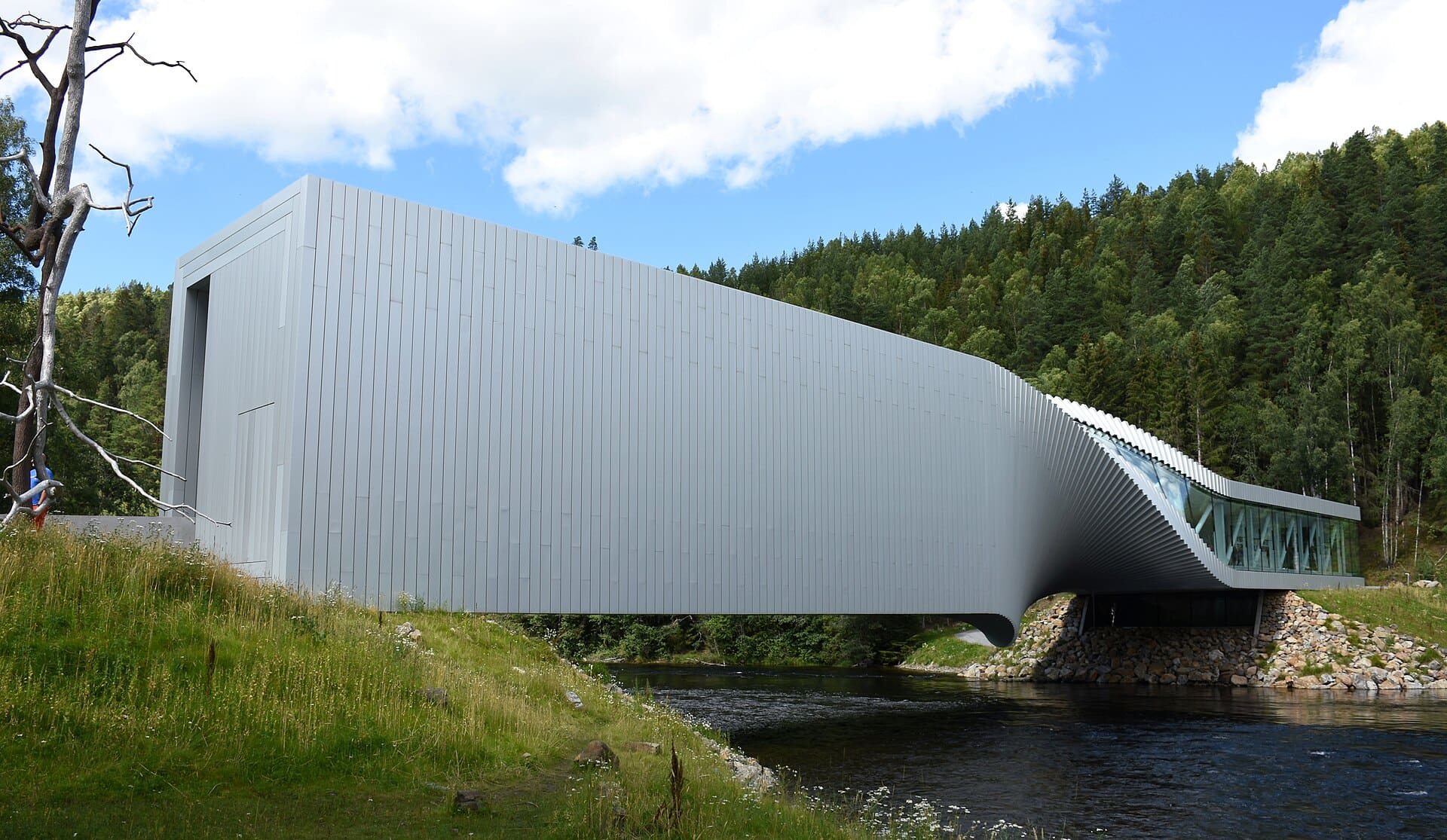 TFLavanda public building façade project — The Twist, Kistefos Museum (reference photo)
