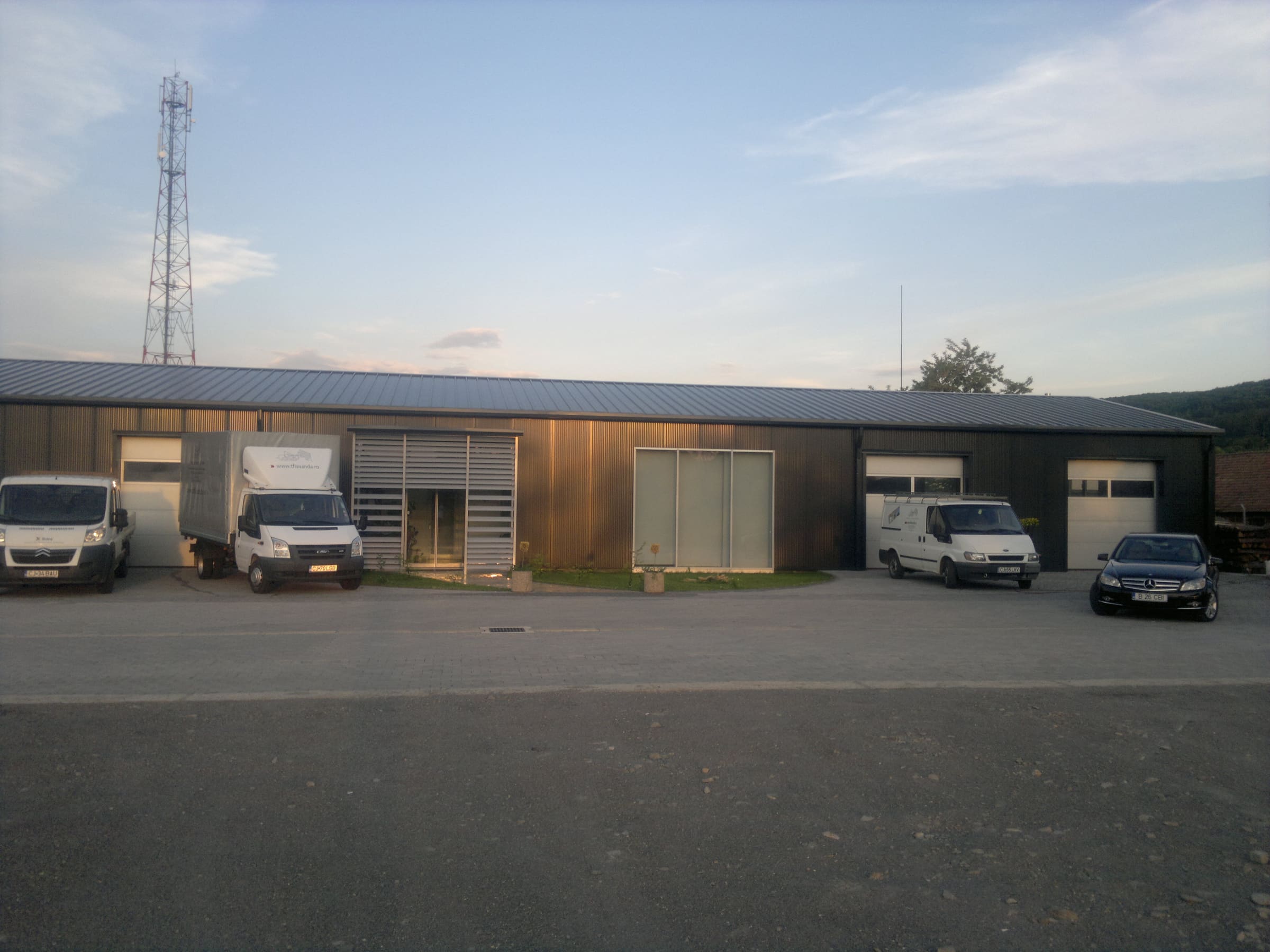TFLavanda production hall exterior